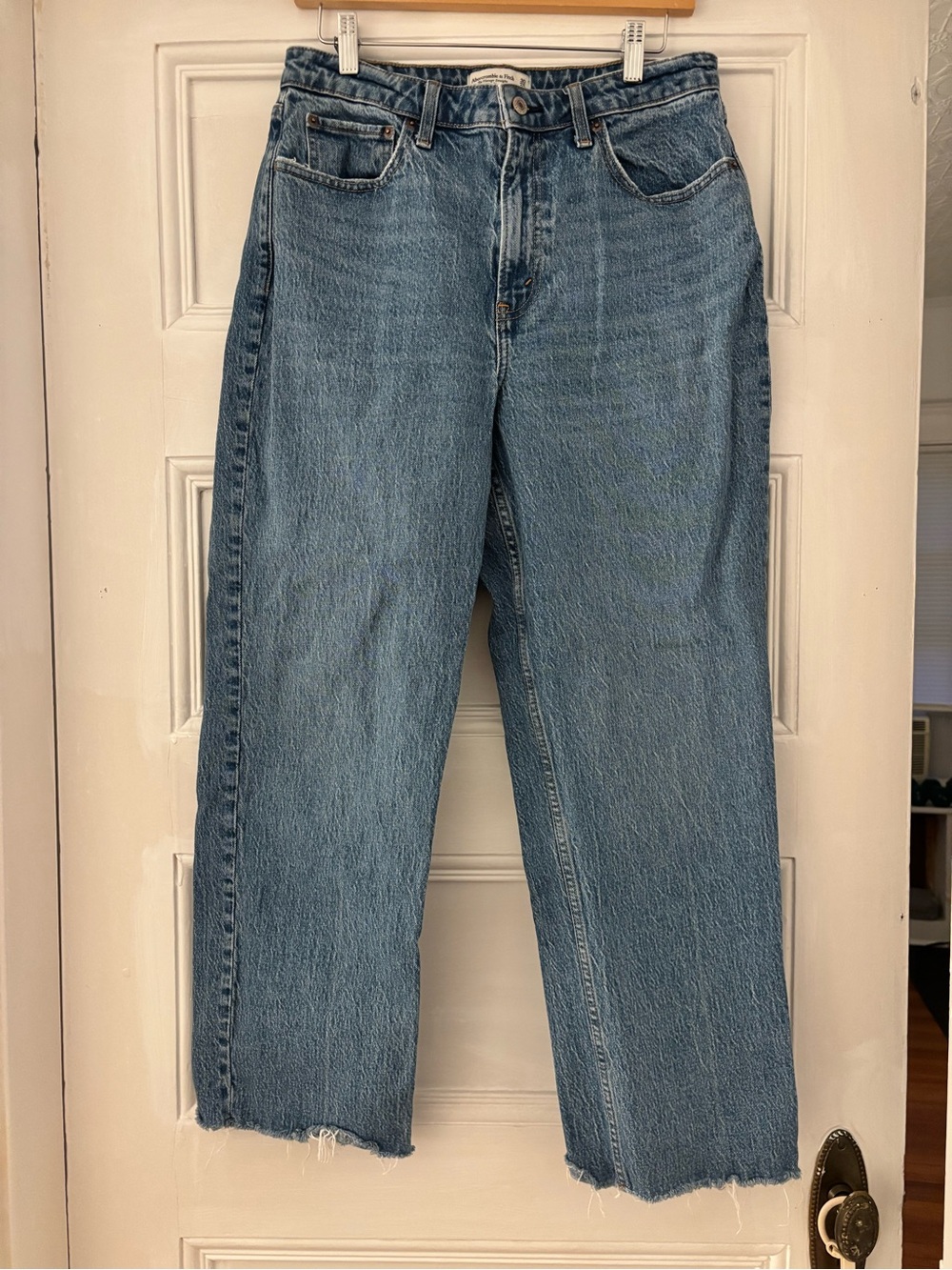 Abercrombie & Fitch Curve Love Vintage Straight High Rise Jeans
